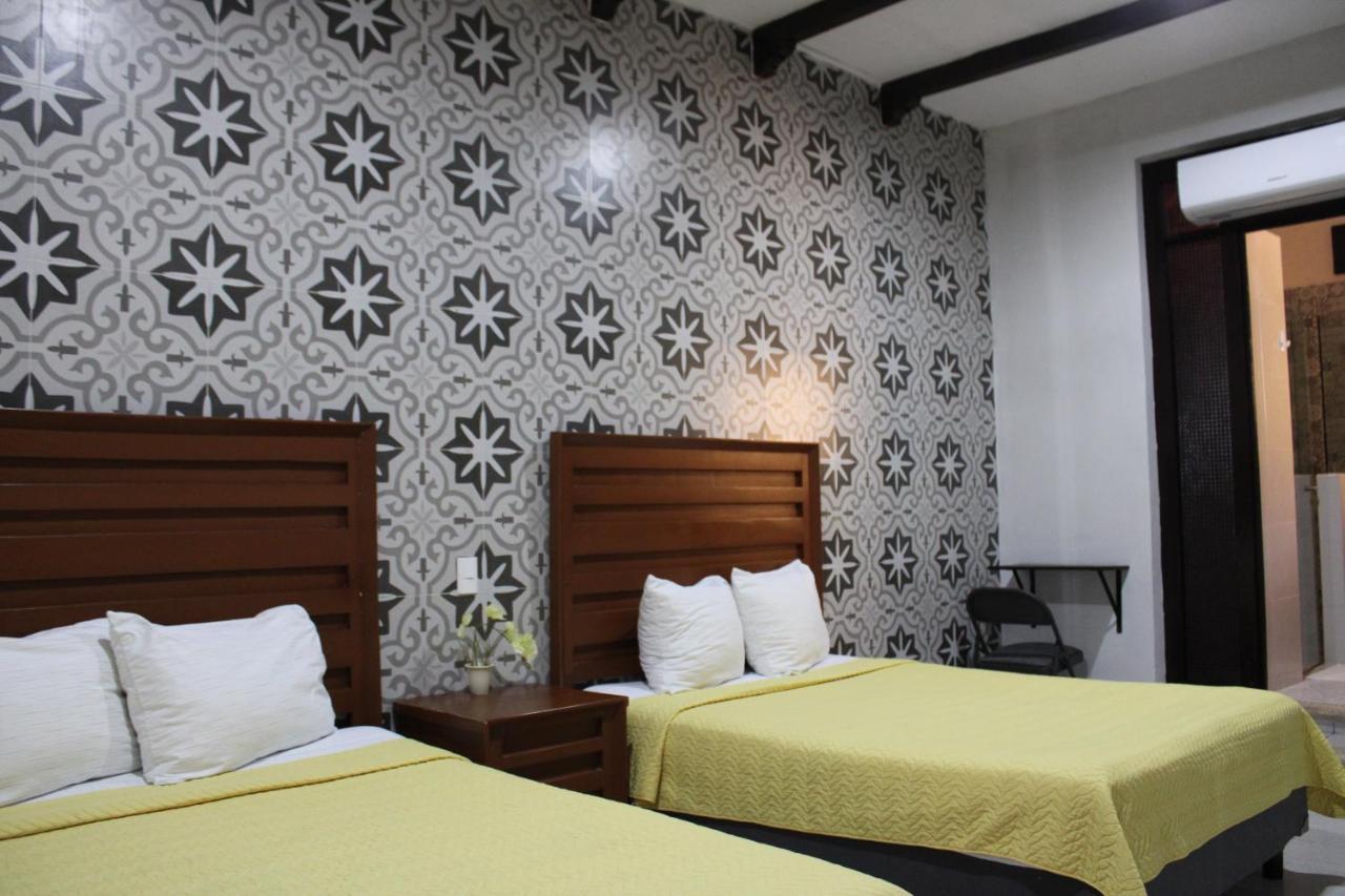 Hotel Guaranducha Inn แคมเปเช ภายนอก รูปภาพ